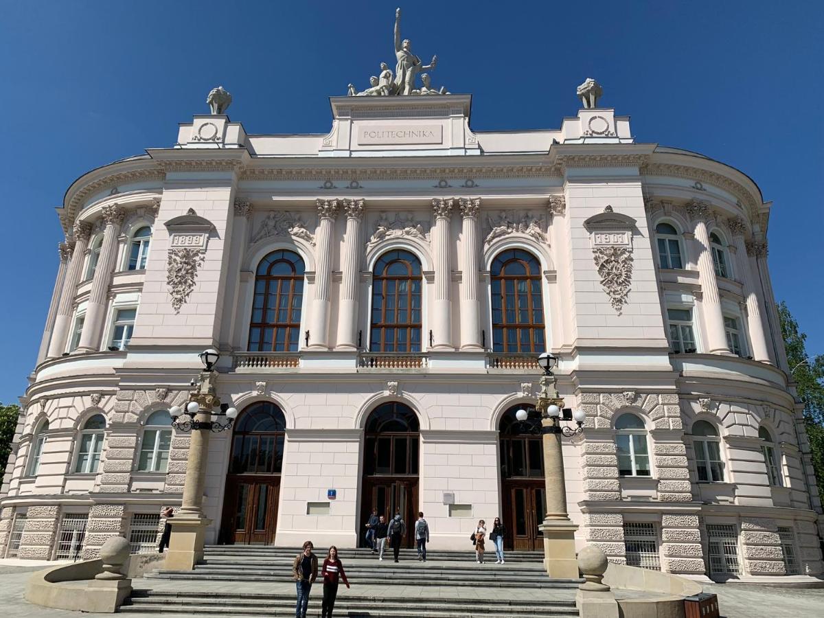 Butas Sloneczny Koszykowy! *