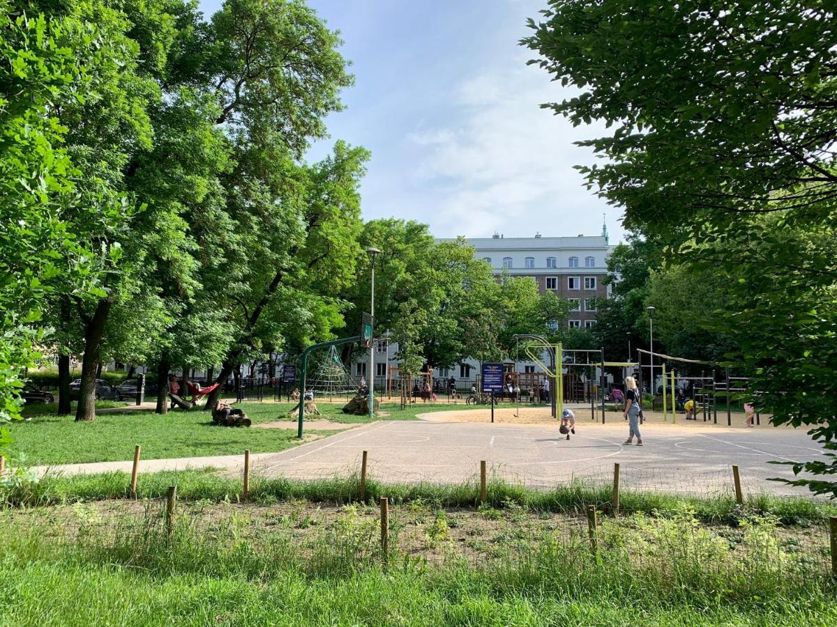 Butas Sloneczny Koszykowy! Warsaw